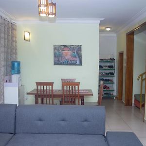 Room in House - Single private room ruhundo MyPlace Kigali Exterior photo