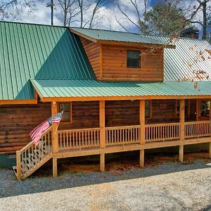 Relax & Unwind Hot-Tub 6 Seater, Fire-Pit, Master King Bed, Near Wineries, Resort Amenities Ellijay Exterior photo