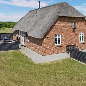 Amazing Home In Ulfborg With Kitchen Øhuse Exterior photo