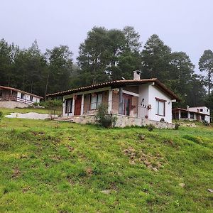 Chalet Bosques De Zacatlan Villa Exterior photo