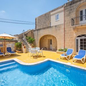 Dar Ta' Betta Farmhouse With Private Pool Villa Għarb Exterior photo