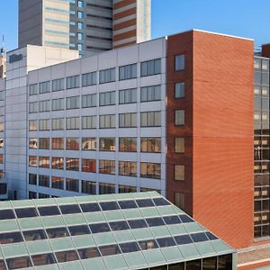 Hilton Fort Wayne At The Grand Wayne Centro de Convenciones Hotel Exterior photo