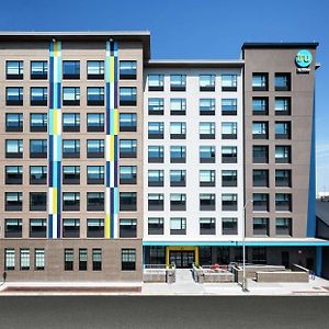 Hotel Tru By Hilton Baltimore Harbor East Exterior photo