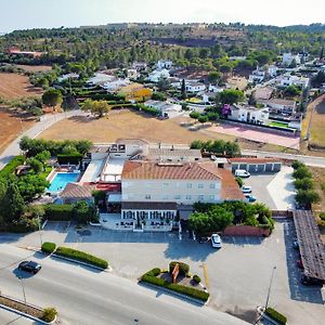 Hotel & Restaurant Figueres Parc Exterior photo