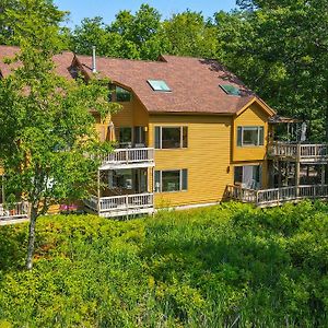 Elk Rapids Condo With Balcony Overlooking Elk Lake! Exterior photo