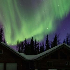 Riverside Log Cabin On-Site Aurora Viewing! North Pole Exterior photo