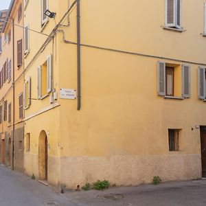 Guest House San Pietro Reggio Emilia Exterior photo