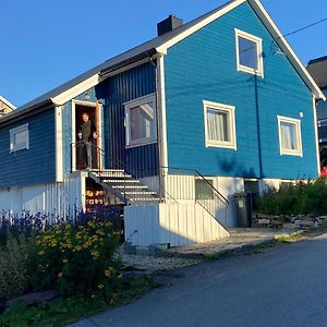 Apartamento The Blue House At The End Of The World II Mehamn Exterior photo