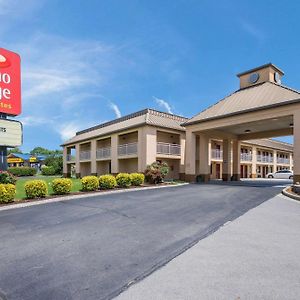 Econo Lodge Inn & Suites East Knoxville Exterior photo