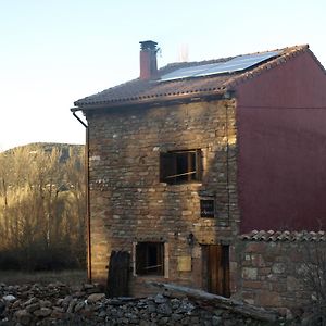 Casa Rural La Tormenta Hostal Albendiego Exterior photo