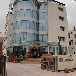 Hotel The Amaris Rishīkesh Exterior photo