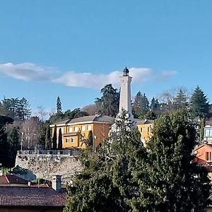 Apartamento La Finestra Sul Faro Lago Maggiore Besozzo Exterior photo