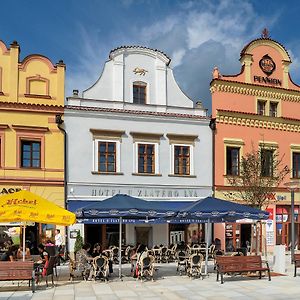 Hotel U Zlatého Lva Havlíčkův Brod Exterior photo