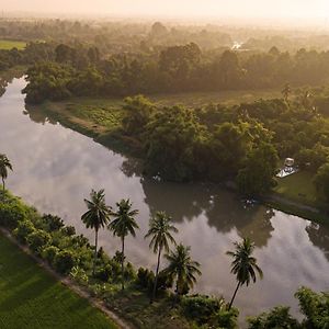 Hide & Seek River Villa Si Prachan Exterior photo