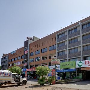 Hotel Tirupati Ahmedabad Exterior photo