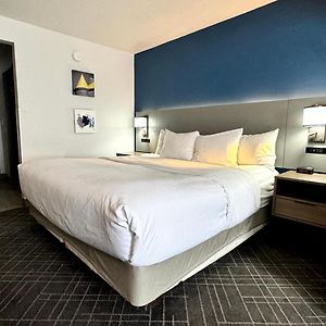 Comfort Suites Denver North - Westminster Exterior photo