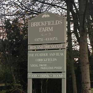 Brickfields Farm Bed and Breakfast Kirkbymoorside Exterior photo