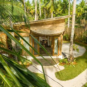 The Bamboo Houses - Tropical Garden & Empty Beach General Luna  Exterior photo
