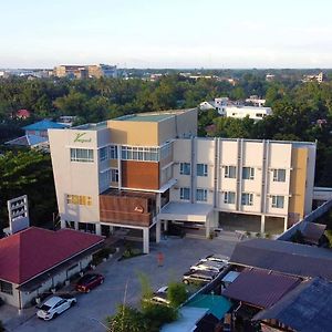 Jrp Vanyard Resort Hotel Kalibo Exterior photo