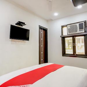 Oyo Anshun Residency Near M2K Cinemas Rohini Hotel Nueva Delhi Exterior photo