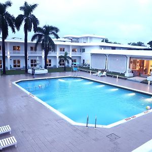 Hotel Chandela Khajurāho Exterior photo