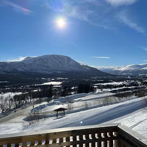Flott Leilighet Med Ski In Ski Out, Utsikt Og Balkong Oppdal Exterior photo