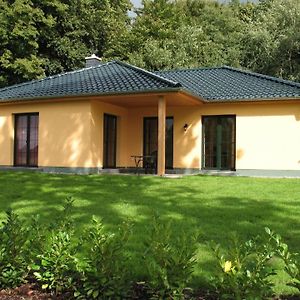 Ferienhaus In Ruhiger Aber Zentraler Lage, Mit Zwei Terrassen Und Garten Villa Sanitz Exterior photo