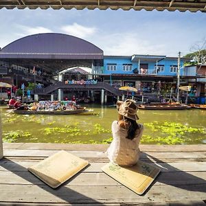 Loyd Ratchaburi Hostal Ban Tha Nat Exterior photo