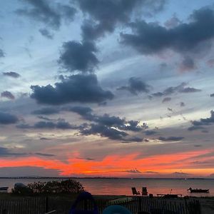 Beachfront Sunsets At Oakwood Beach Delaware City Exterior photo