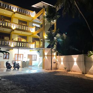 Hotel Yjs Residency Pondicherry Exterior photo