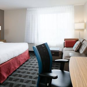 Towneplace Suites By Marriott Kansas City Airport Exterior photo