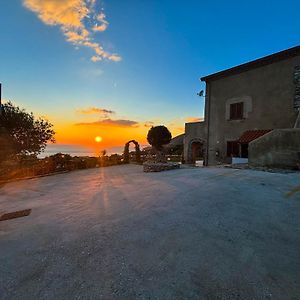 Tramonti D'Oro Bed and Breakfast Caprioli Exterior photo