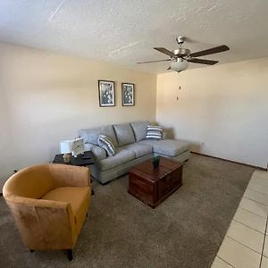 2Br 1Bath Downstairs Apartment Near Fort Sill Lawton Exterior photo