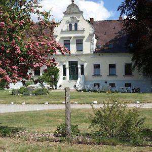 Hotel Pension Gutshaus Neu Wendorf Sanitz Exterior photo