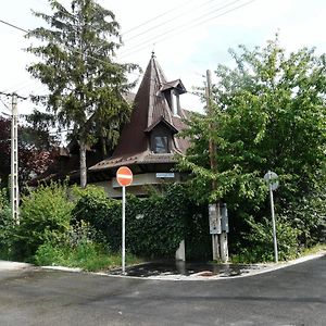 Sashalom Hotel Budapest Exterior photo