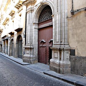 Hotel Palazzo Aprile Caltagirone Exterior photo
