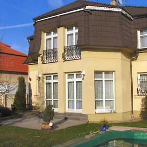 Villa Olivia Praga Exterior photo
