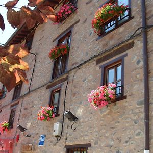 La Cuculla Hostal Ezcaray Exterior photo