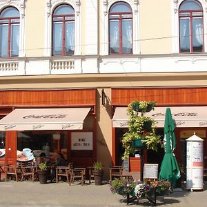 Promenade Panzió Bed and Breakfast Miskolc Exterior photo