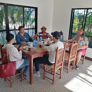 Room In Guest Room - Piscalonga Hotel Restaurant Cozy Family Operated San Lorenzo de Guayubin Exterior photo
