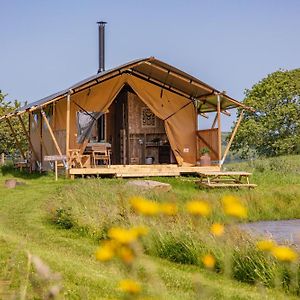 Hotel Under The Oak Glamping Caerphilly Exterior photo
