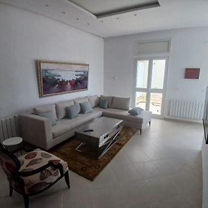 Apartamento Peaceful View Cite Ennassr Ariana Exterior photo