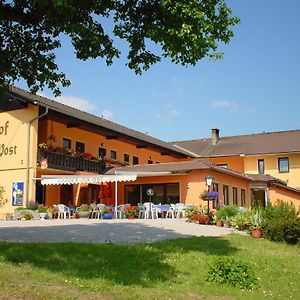 Gasthof Hotel Zur Post Ferlach Exterior photo