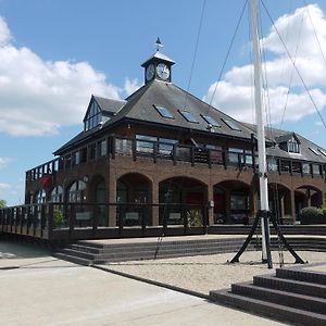 Boathouse Hotel Hythe  Exterior photo