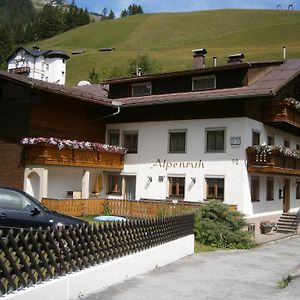 Apartamento Gastehaus Alpenruh Holzgau Exterior photo