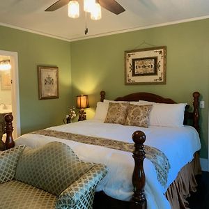 Creole Dame Bed & Breakfast Inn Sumter Room photo