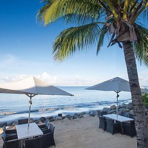 Fiji -Whyndham - Beachfront Resort- Denarau Exterior photo
