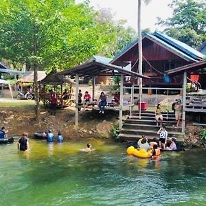 Adventure Point Resort By Sali Kaeng Krachan Exterior photo