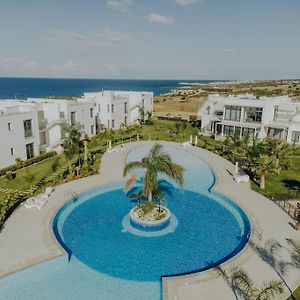 Peaceful Suite Beachfront Getaway Famagusta  Exterior photo