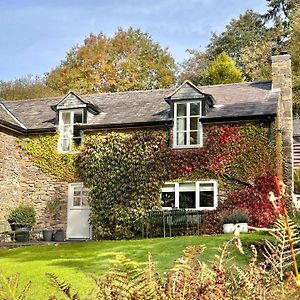River Cottage, A Luxurious And Cosy Riverside Cottage For Two Welshpool Exterior photo